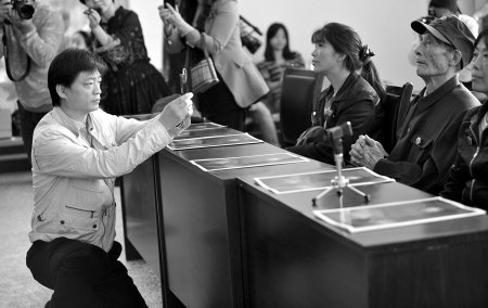 崔永元《我的抗战2》在安仁召开成都首发会