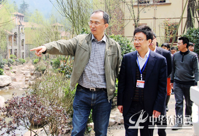 铁二局瑞城公司领导深入花水湾促销售