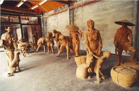 川美师生回眸“收租院” 画笔展现大邑风光