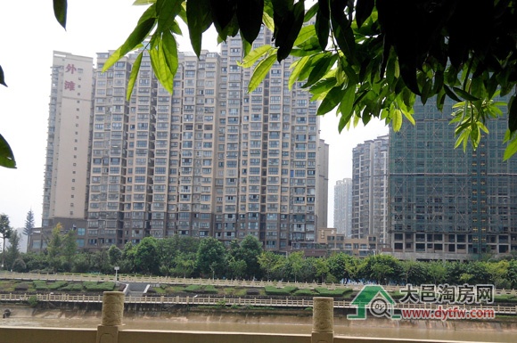 大邑外滩2018年8月最新施工进度情况