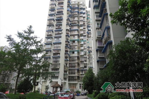 半城理想一套高层住宅11月25日以4331元/平拍出