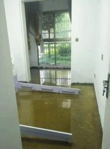 业主新房6天内两次变化粪池 物业还提奇葩要求