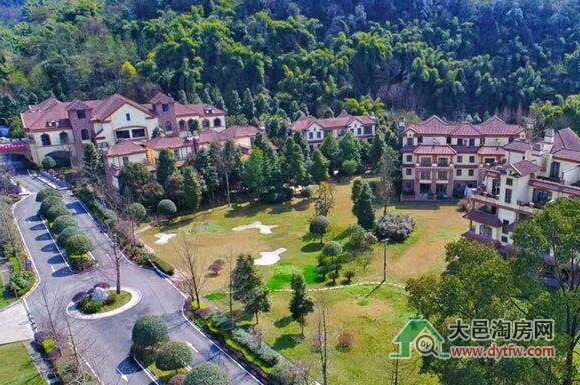 青霞山水卡伦德拉别墅开盘 均价11435元/平