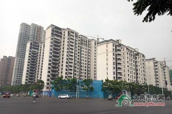 大邑保利中央公园商业9月22日取得销售许可