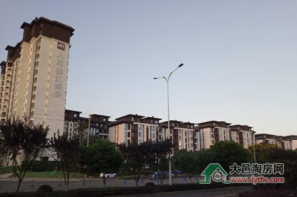 大邑人才公寓樾江峰荟上市销售 均价10003元/平