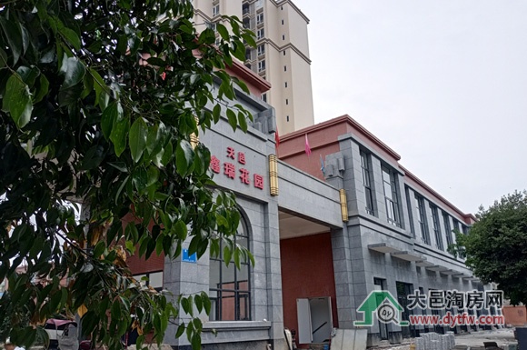 大邑天邑鑫瑞花园2021年6月小区绿化施工情况