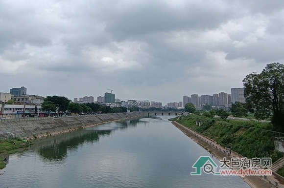 2022年大邑县城老项目住宅库存量及价位情况