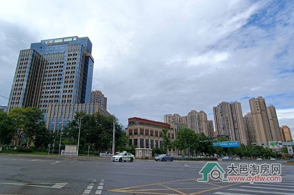 大邑中联万国商贸城可能建在哪个位置?