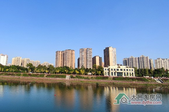 2023年11月大邑新房均价8232元/平 附购房优惠