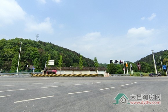 大邑北二环最后一处房屋拆迁完成