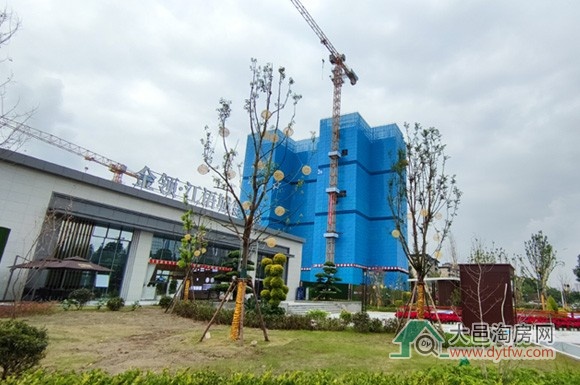 大邑金领江语城住宅首度上市 均价10199元/平