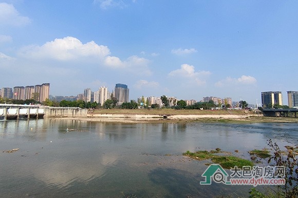 大邑县城五大主力板块房地产格局解析