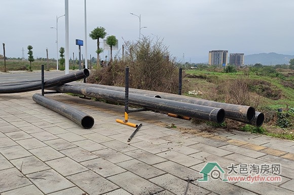 大邑王滩片区配套升级 燃气管道铺设工作有序展开