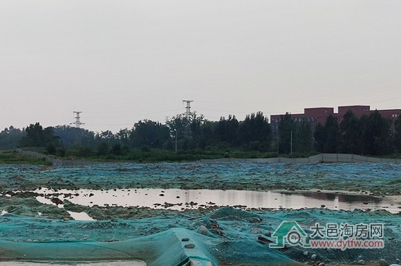 大邑单宗面积最大地块上市 建大学还是商业?